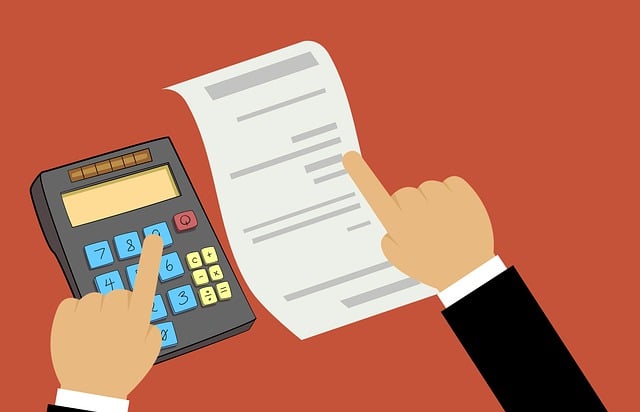 Illustration calculatrice et feuille de calcul